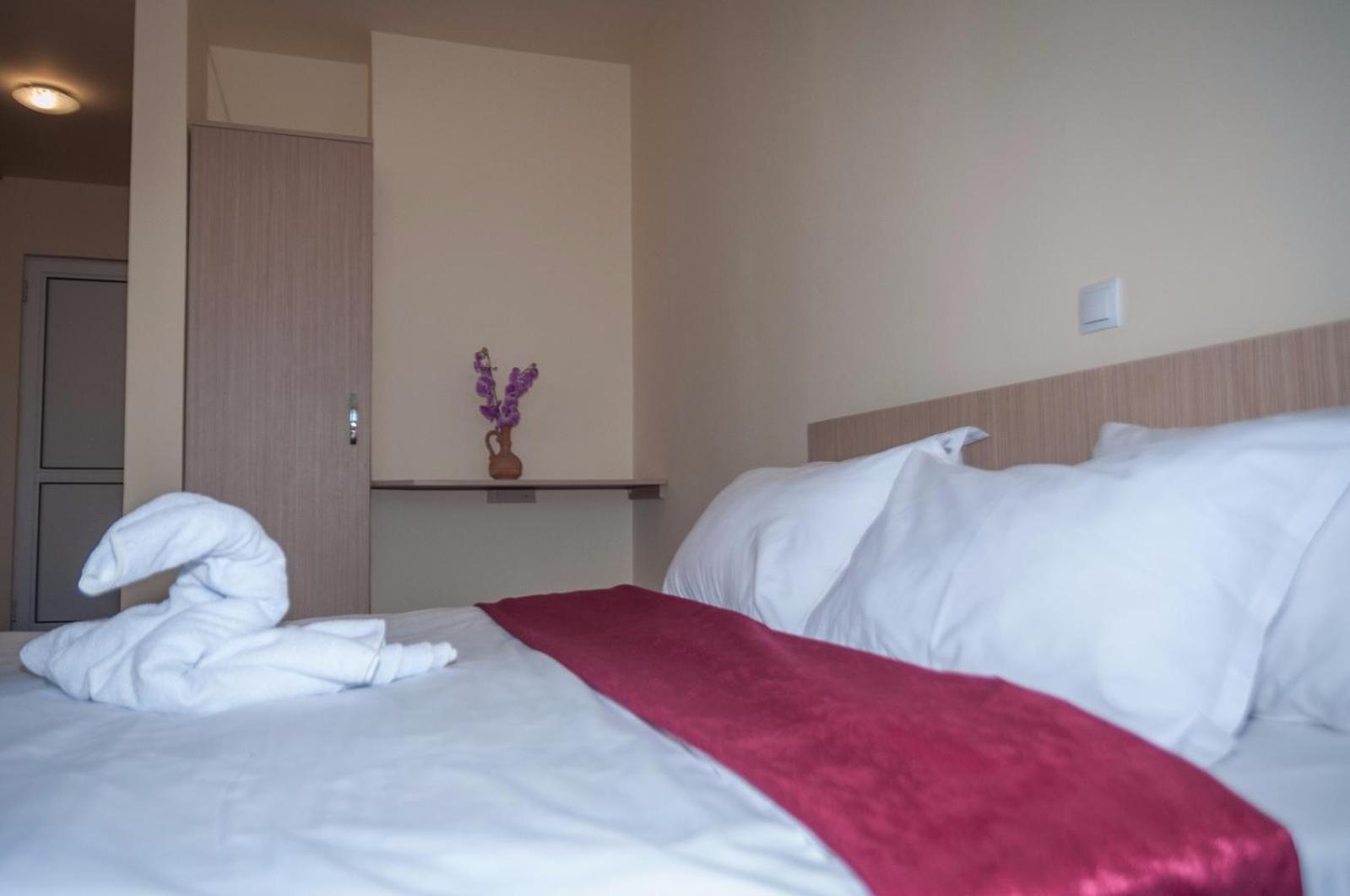 Dumbrava Minunata Brasov Phòng bức ảnh